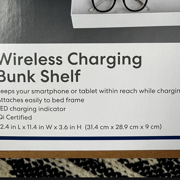 *NEW* Bedside Wireless Charging shelf - Picture 2 of 4